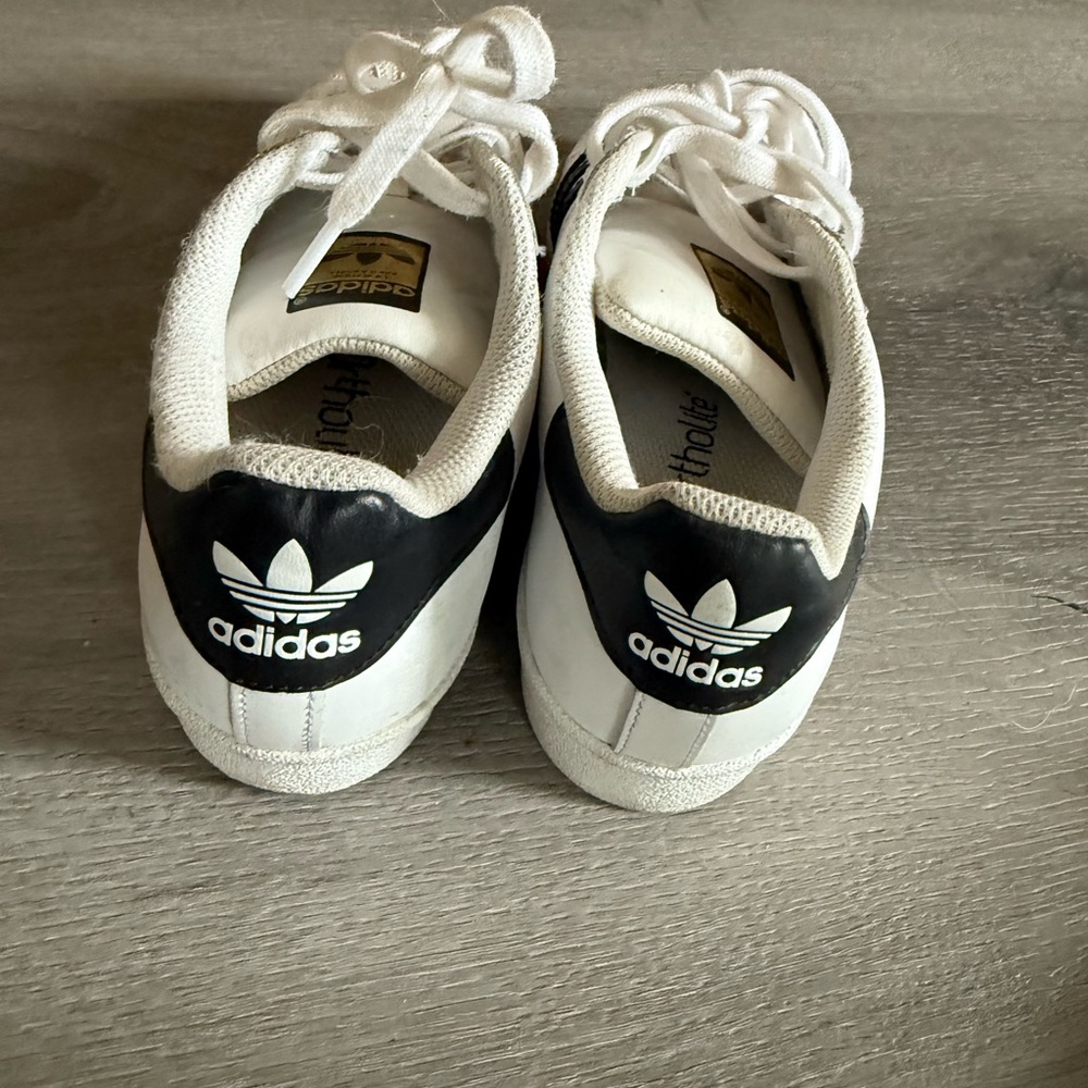 Adidas Superstar White with Black Stripes - Picture 5 of 8
